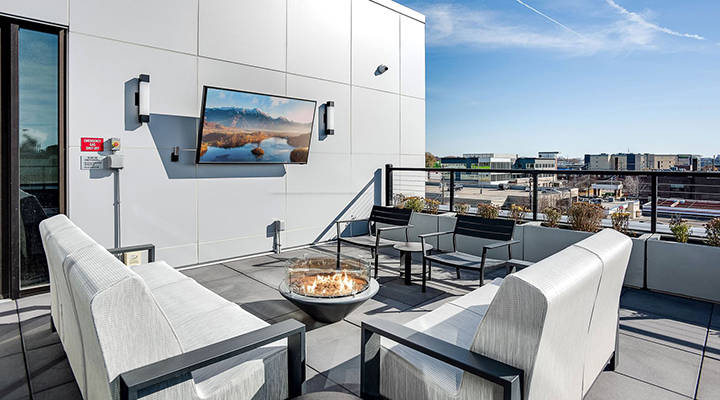 the community area balcony